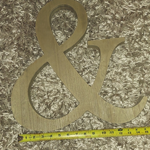 Wall decor - & - Picture 9 of 11